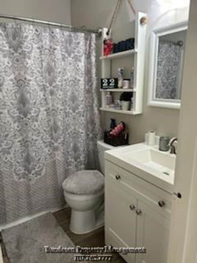 Photo - 400 W Creekside Cir