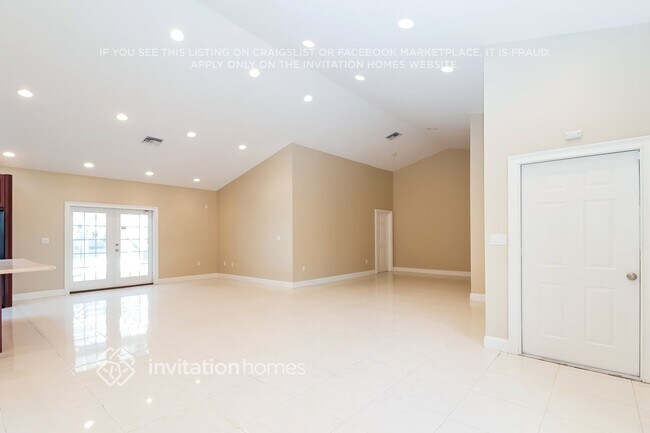 Photo - 2202 Curtis Dr N