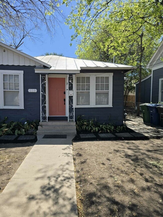 Building Photo - 118 Callaghan Ave Unit 118 Callaghan  A