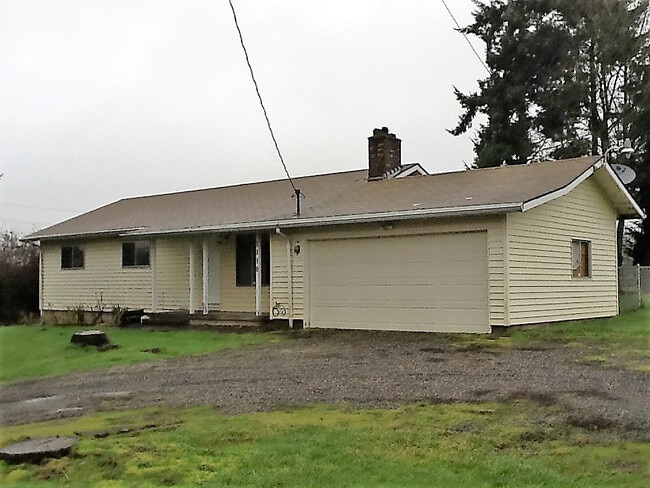 Building Photo - 1110 NE 259th St Rental