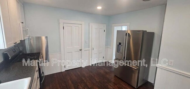 Photo - 6 Eastern Ave