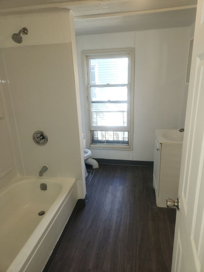 Photo - 255 6th St Unit Up