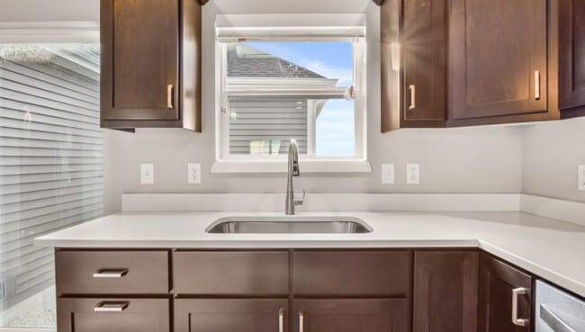 Photo - 655 Hillcrest Dr