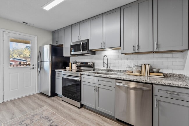 West Oak Apartments
