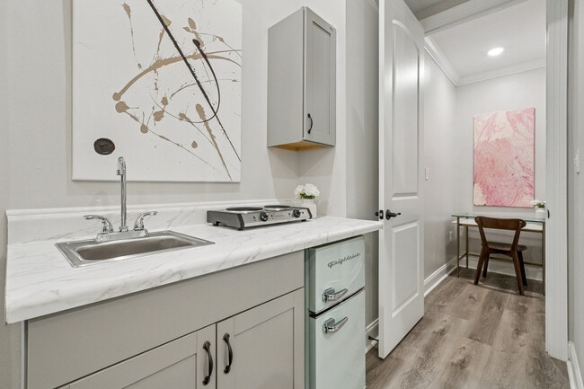 Photo - 2323 Leonidas St Unit The Sage Suite