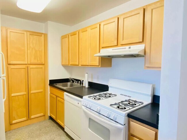 Photo - 1509 Bergen St