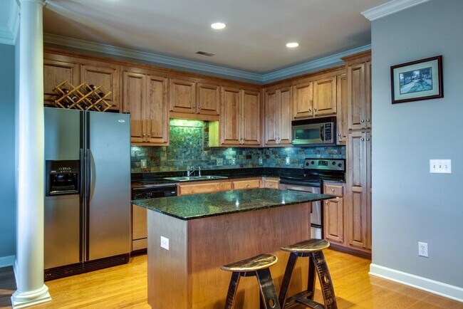 Photo - 2 Bedroom, 2.5 Bath Townhouse w/ Garage