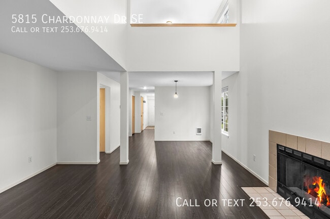 Photo - 5815 Chardonnay Dr SE