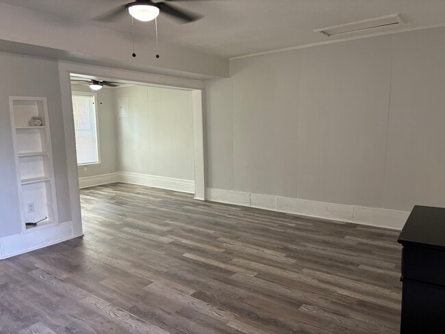 Photo - 806 2nd St Unit 806 1/2  B