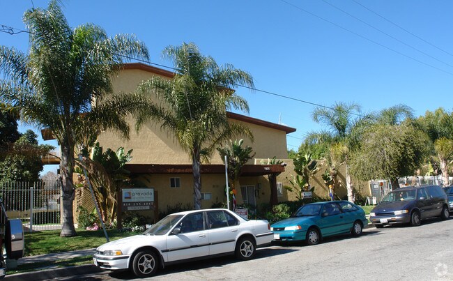 Photo - 7521 Simpson Ave