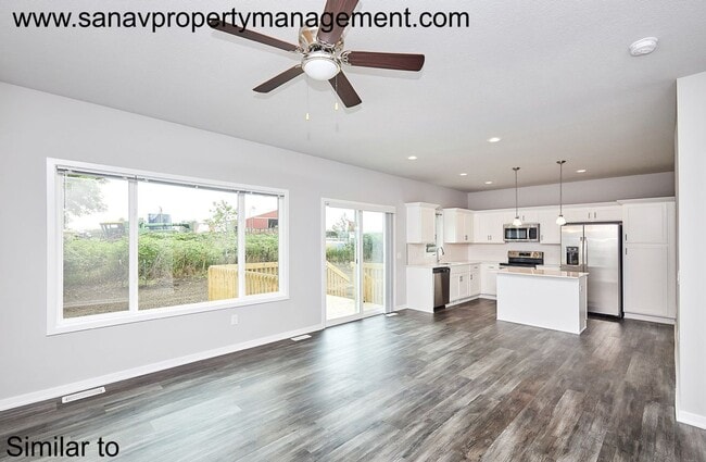 Photo - Modern Look 2 Story house!! Waukee Schools!! Great Neighbourhood!