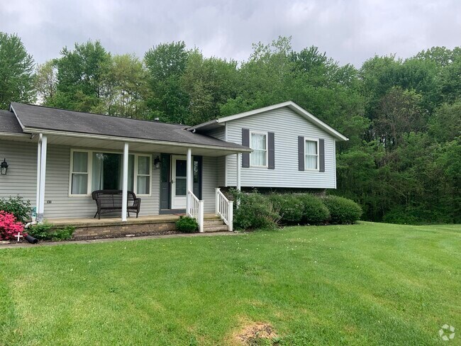 Building Photo - 1965 Debolt Rd Rental