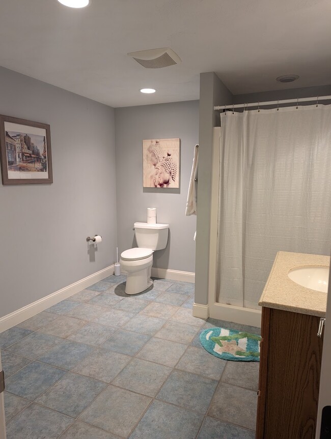 Photo - 208 Ten Rod Rd Unidad 1 Bedroom 1 bath suite