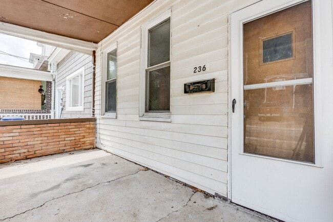 Photo - 236 Plymouth St