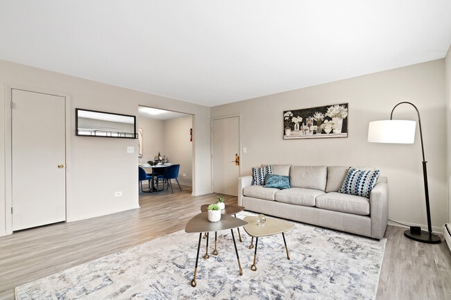 Renovado 2HAB Sala de estar - Hanover Park Blu Apartments