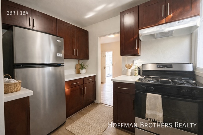 Building Photo - 2741 S Orange Dr