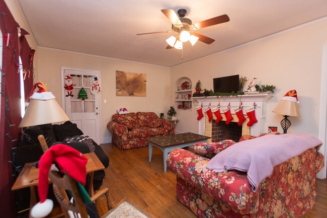 Photo - Split- Level Unit in Normaltown!