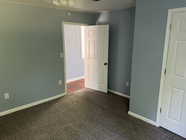 Photo - Charming 2 Bedroom Cottage Near King Mill ...