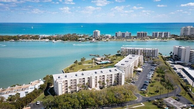 Photo - 300 Intracoastal Pl