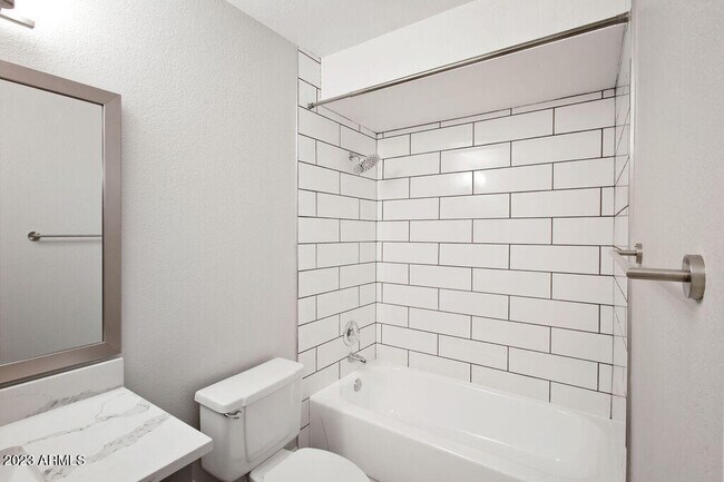 Photo - 10002 N 7th St Unidad 1