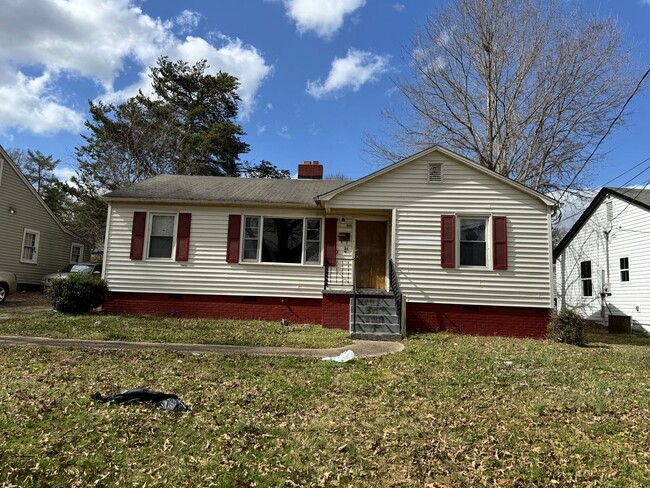 2/1 House in Shelby, NC - Deep Clean, Clea... - 2/1 House in Shelby, NC - Deep Clean, Clea...