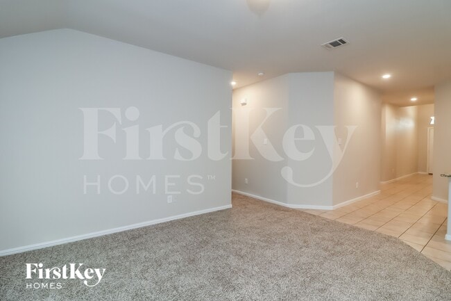 Photo - 712 Rutherford Dr