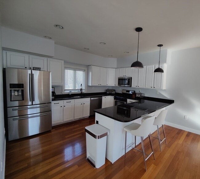 Photo - 36 Monroe St