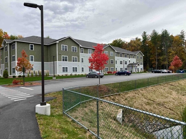 Building Photo - 10 E Ridge Dr Unit 208