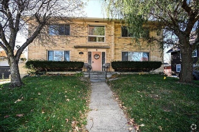 Building Photo - 2625 Robertson Ave Unit 1 Rental