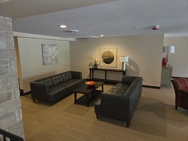 Photo - 400 Thames Pkwy Unit 2K