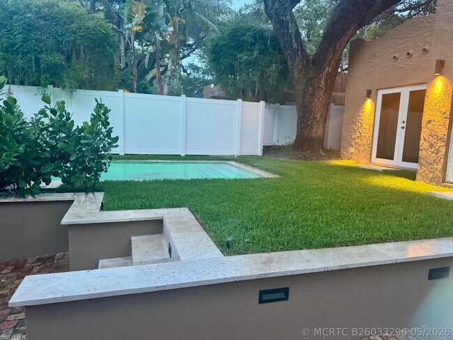 Photo - 1612 SE 2nd St