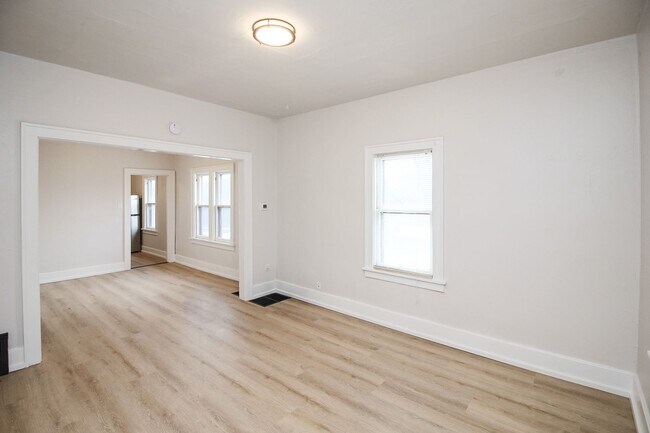 Photo - The Whitney Apartments