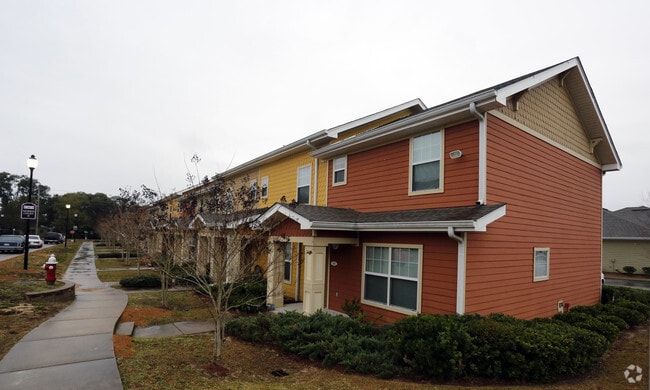 Photo - Morris Court II