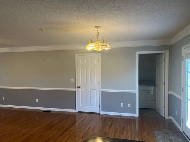 Photo - 3 Bedroom 3 Bathroom House with an Office. Available Now!