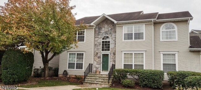 Building Photo - 6 Whitehead Rd