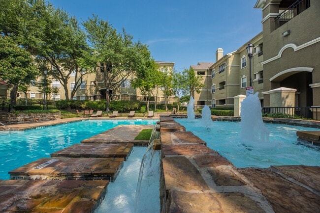 Sparkling Swimming Pool