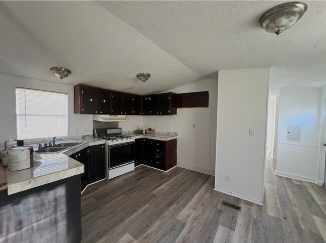 Photo - 1511 Jones St
