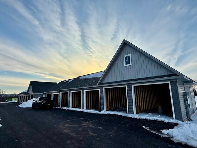 Garages - Arbour Green