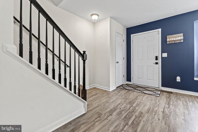 310 Crescent Blvd