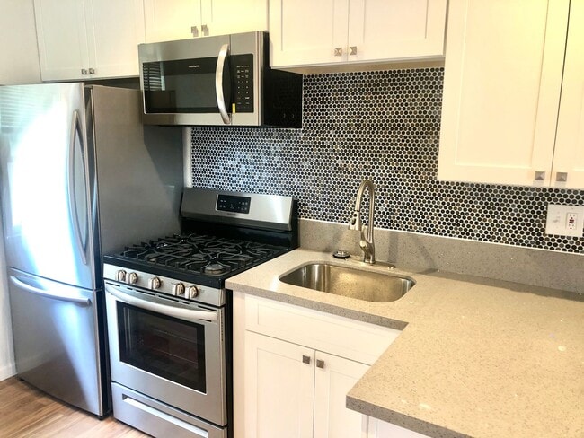 Building Photo - Studio in quiet neighborhood with gated pa... Unit 8058 Golden Avenue #E