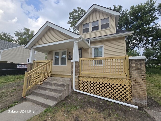 Beautifully Renovated 3-Bedroom Home – We ... - Beautifully Renovated 3-Bedroom Home – We ...