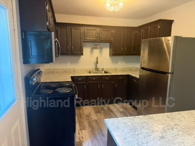 1008 Cloverton Dr