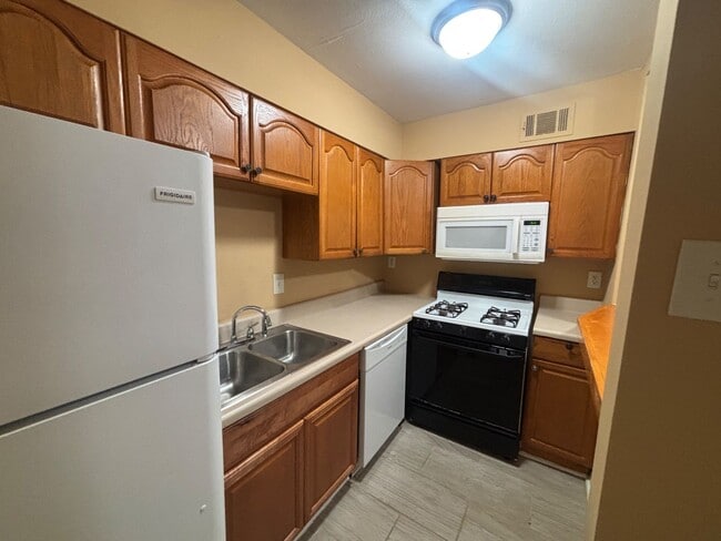 Photo - Vinton Avenue Apartments