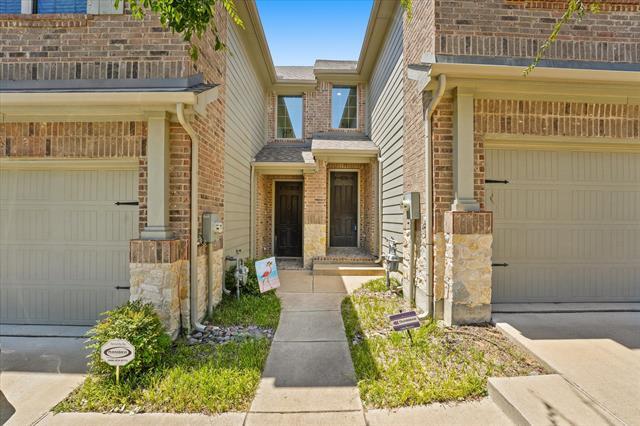 Photo - 2317 Cortellia St