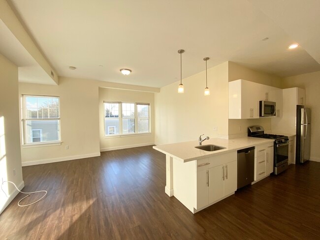 Building Photo - 81-85 Amory St Rental