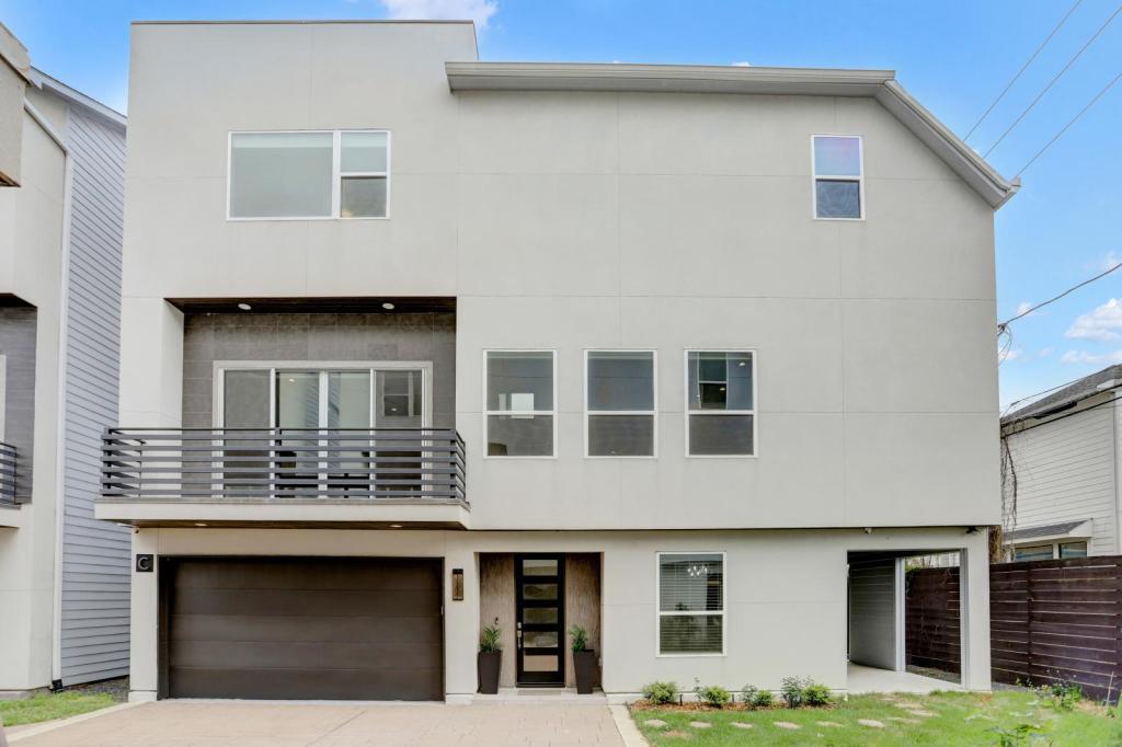 Photo - 1716 Rosewood St Unit C