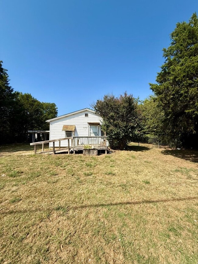 Building Photo - Two Bedroom Rental in Lone Grove
