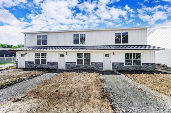 Photo - 655 W Spring St