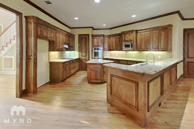 Photo - 4020 Oakmeadow Dr