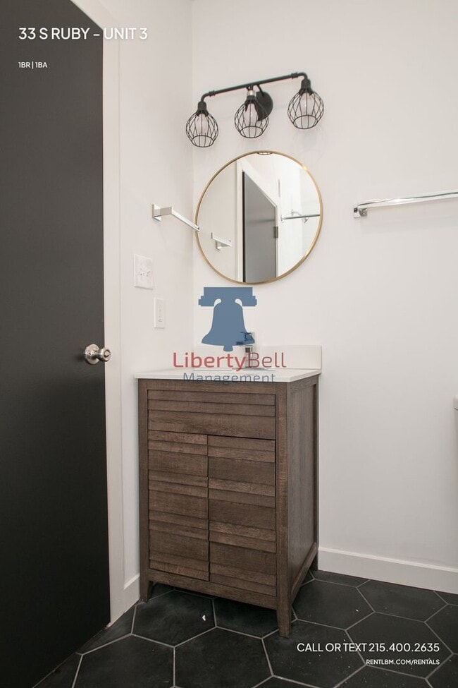 Photo - 33 S Ruby St Unit 3